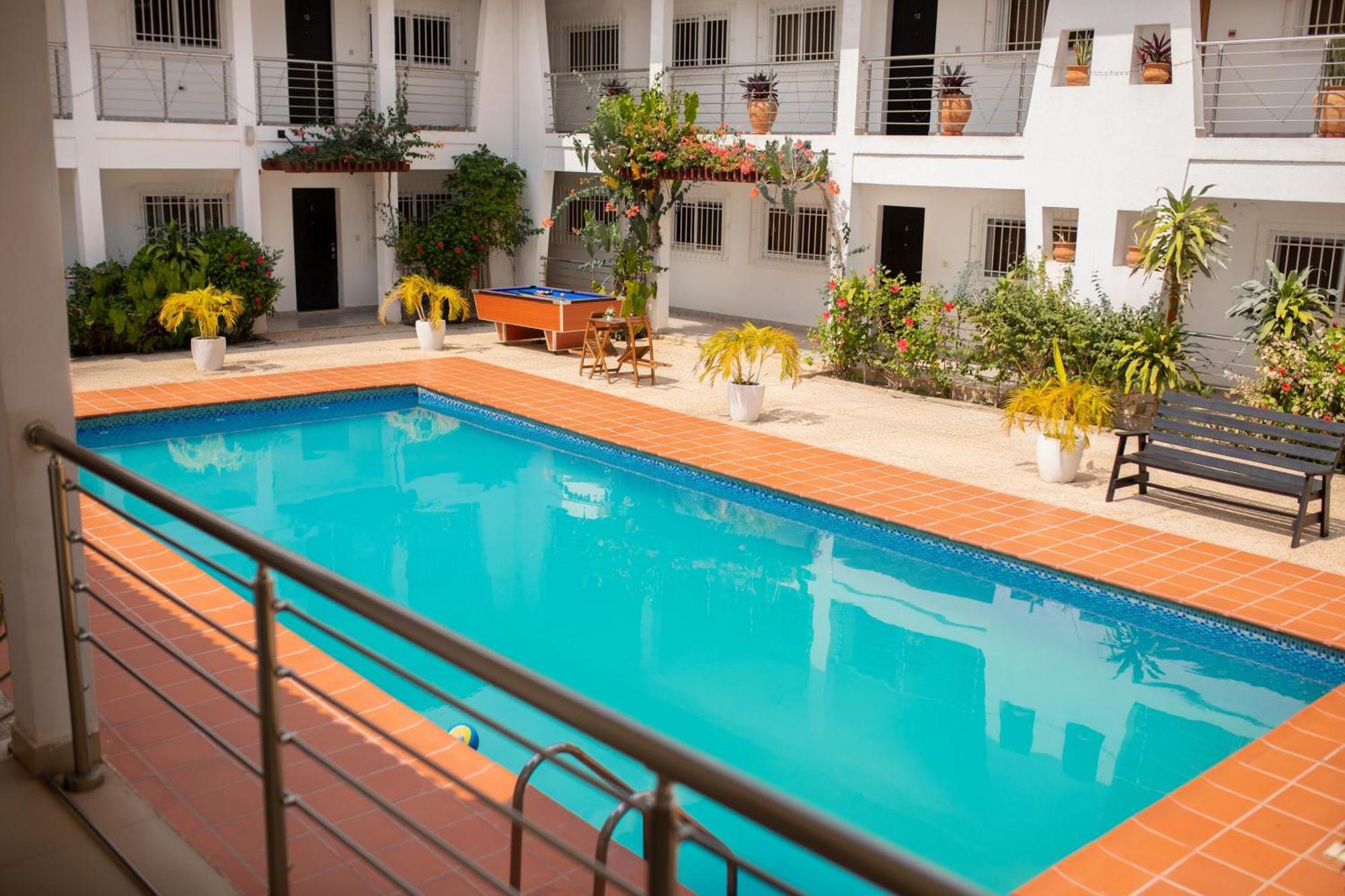 Bragha Apartments And Hotel Sekondi-Takoradi Eksteriør billede